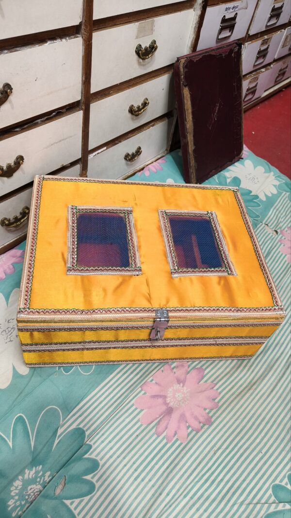 jhapiji size 16 x12 inch